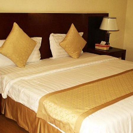 Interpark Hotel Olongapo Buitenkant foto