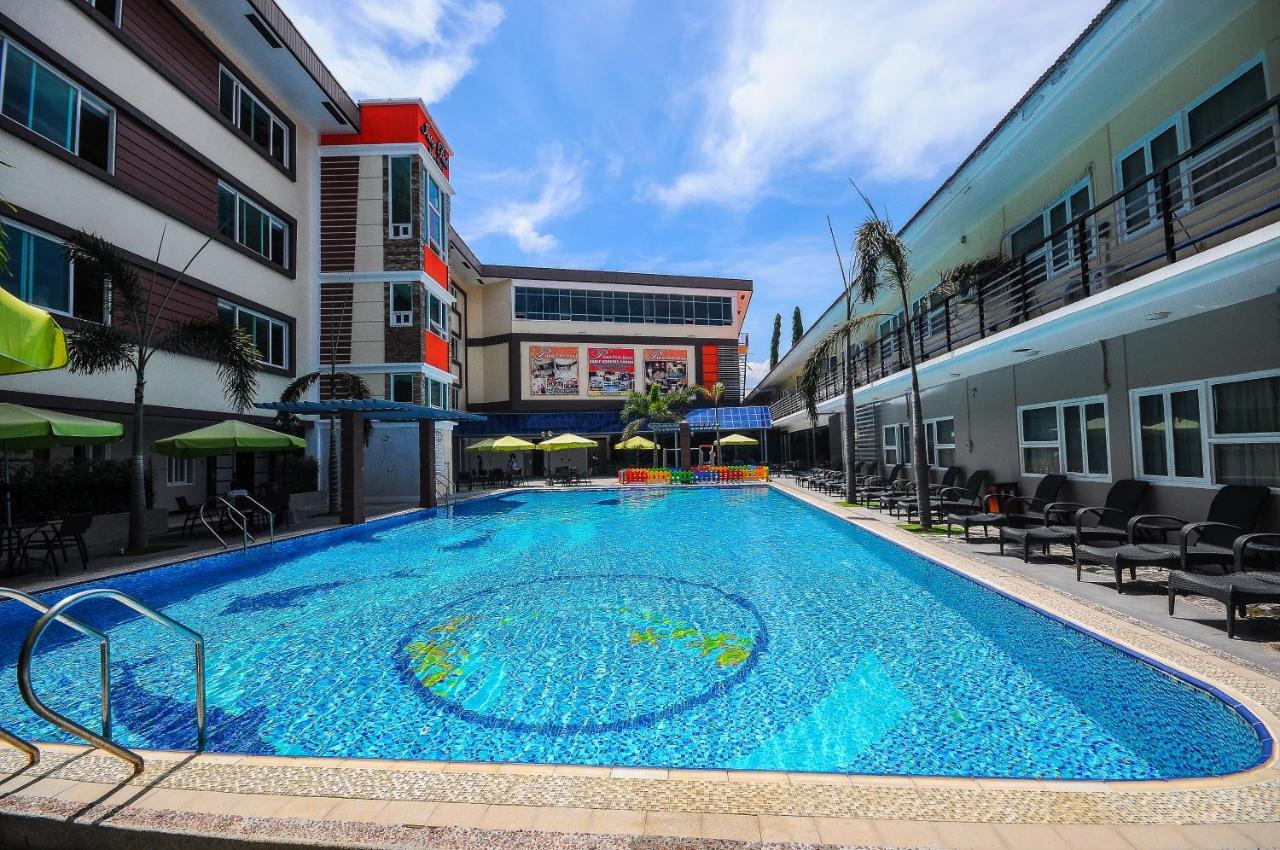 Interpark Hotel Olongapo Buitenkant foto