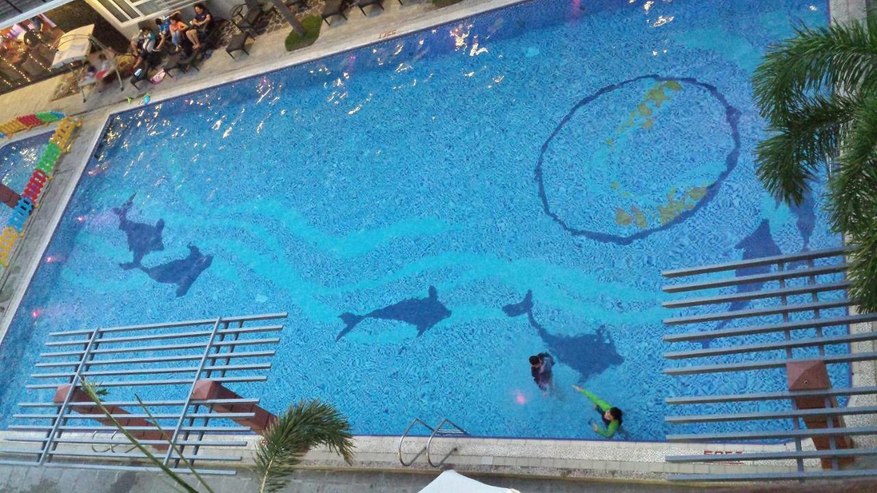 Interpark Hotel Olongapo Buitenkant foto